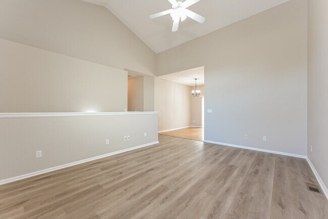 Building Photo - 5633 S Zante Cir