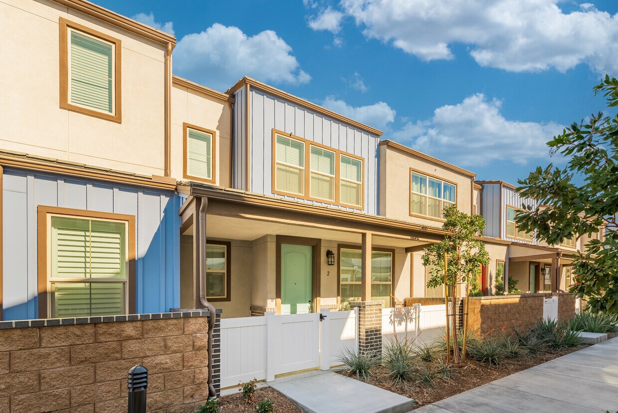 1969 Cottage Dr, Simi Valley, CA 93065 Townhome Rentals in Simi