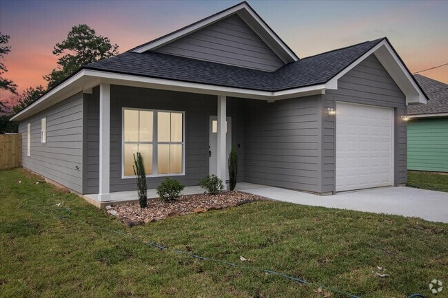 Building Photo - 9896 Golden Ln