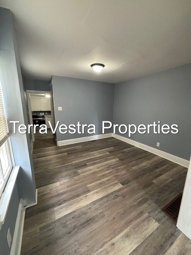 Building Photo - 3 Bed Single Family in Salem. Eligible for...