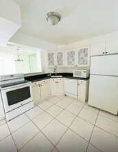 Building Photo - 3360 Spanish Moss Terrace