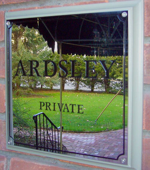 Foto del edificio - 198 Pawling Ave