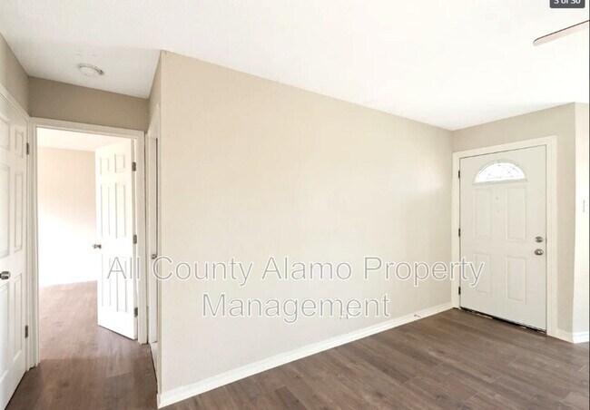 Building Photo - 5926 Mariner St