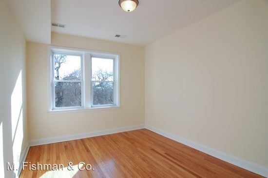 Foto del edificio - 3428 W Parker Ave