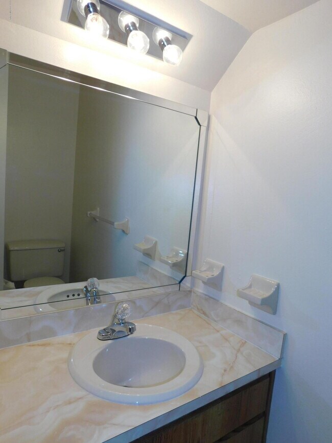 Foto del edificio - 236 Chandler St
