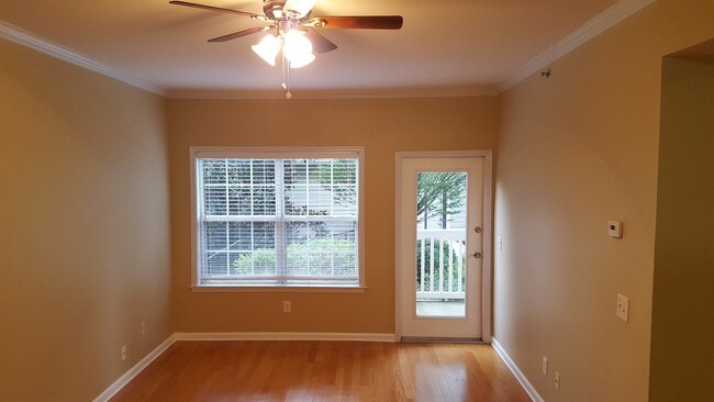 Foto del edificio - 2025 Woodmont Blvd