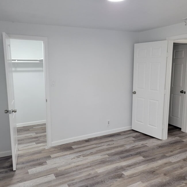 Foto del edificio - 4525 Weaver Rd
