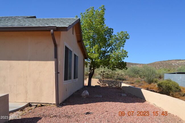 Building Photo - 1308 E Tonto St