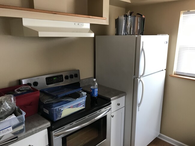 Building Photo - 18 Highland Ave