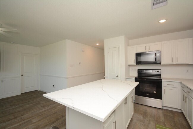 Foto del edificio - 1982 Rd 5714