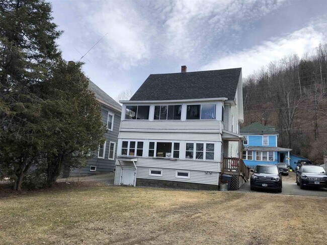 Building Photo - 404 Glen Rd