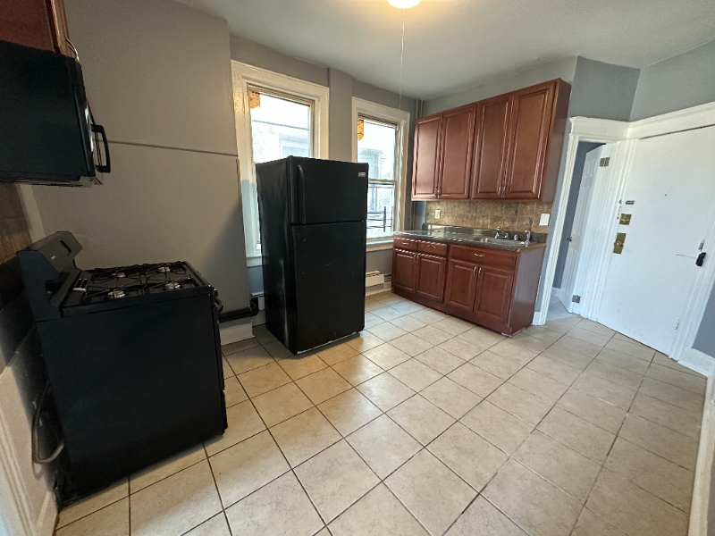 Foto principal - 129 W 54th St
