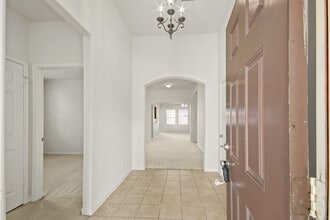 Building Photo - 15114 Cave Creek Dr