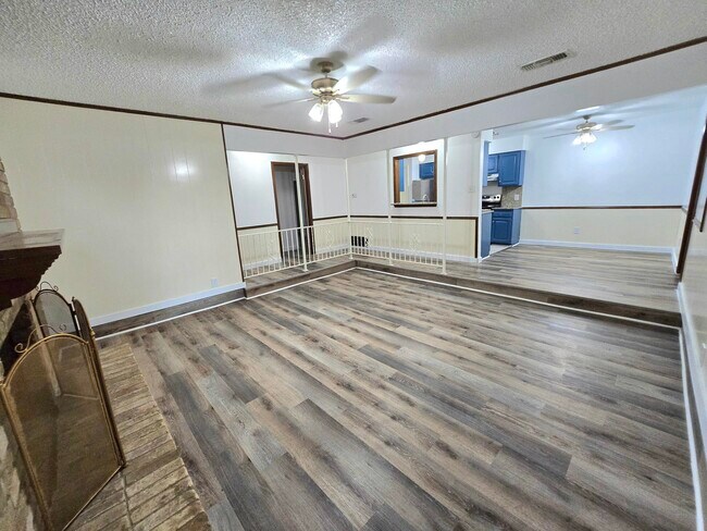 Foto del edificio - 1001 Hunters Creek Dr