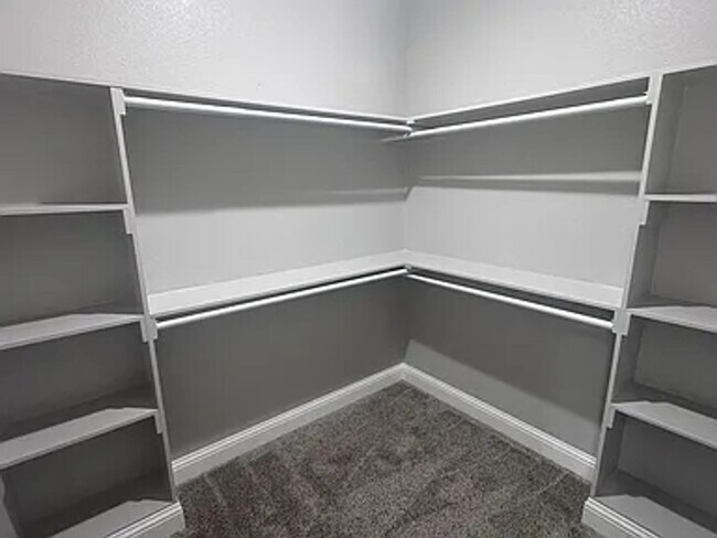 Foto del edificio - 3211 Bourland St