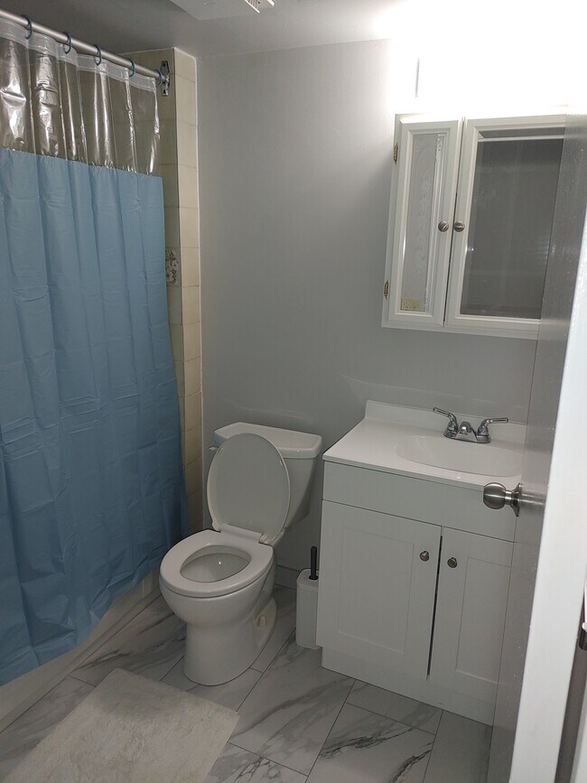 Photo du bâtiment - 723 Tecumseh Rd E