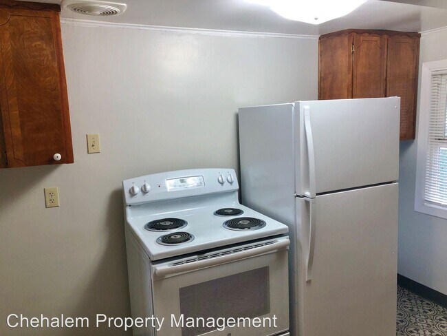 Building Photo - 1 br, 1 bath House - 1135 NE Baker St.