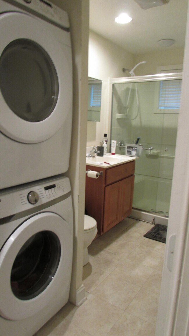 Foto del edificio - 66 E King St