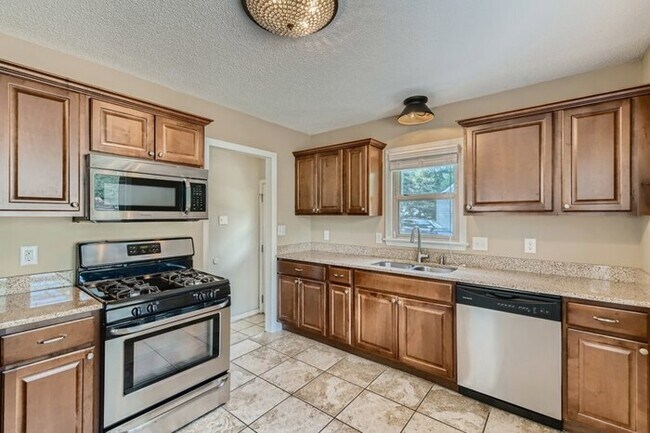 Building Photo - 6514 Stevens Avenue, Richfield, MN, 55423