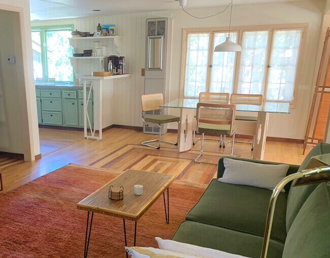 Foto del edificio - 258 Raccoon Cir