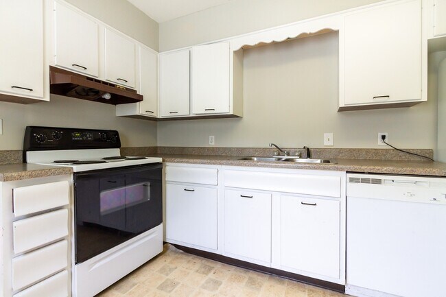 Building Photo - Hardwood Flooring