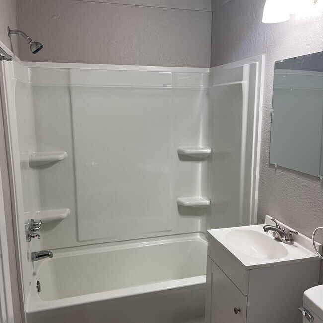 Foto del edificio - 525 E Ute St