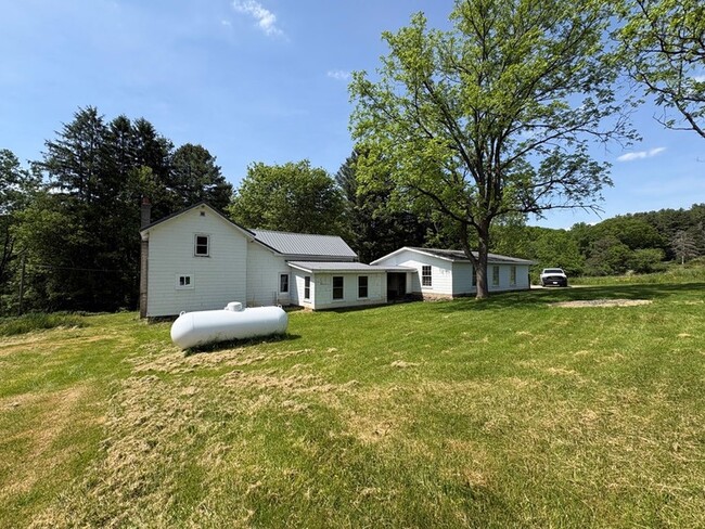 Building Photo - 1058 Campbell Run Rd