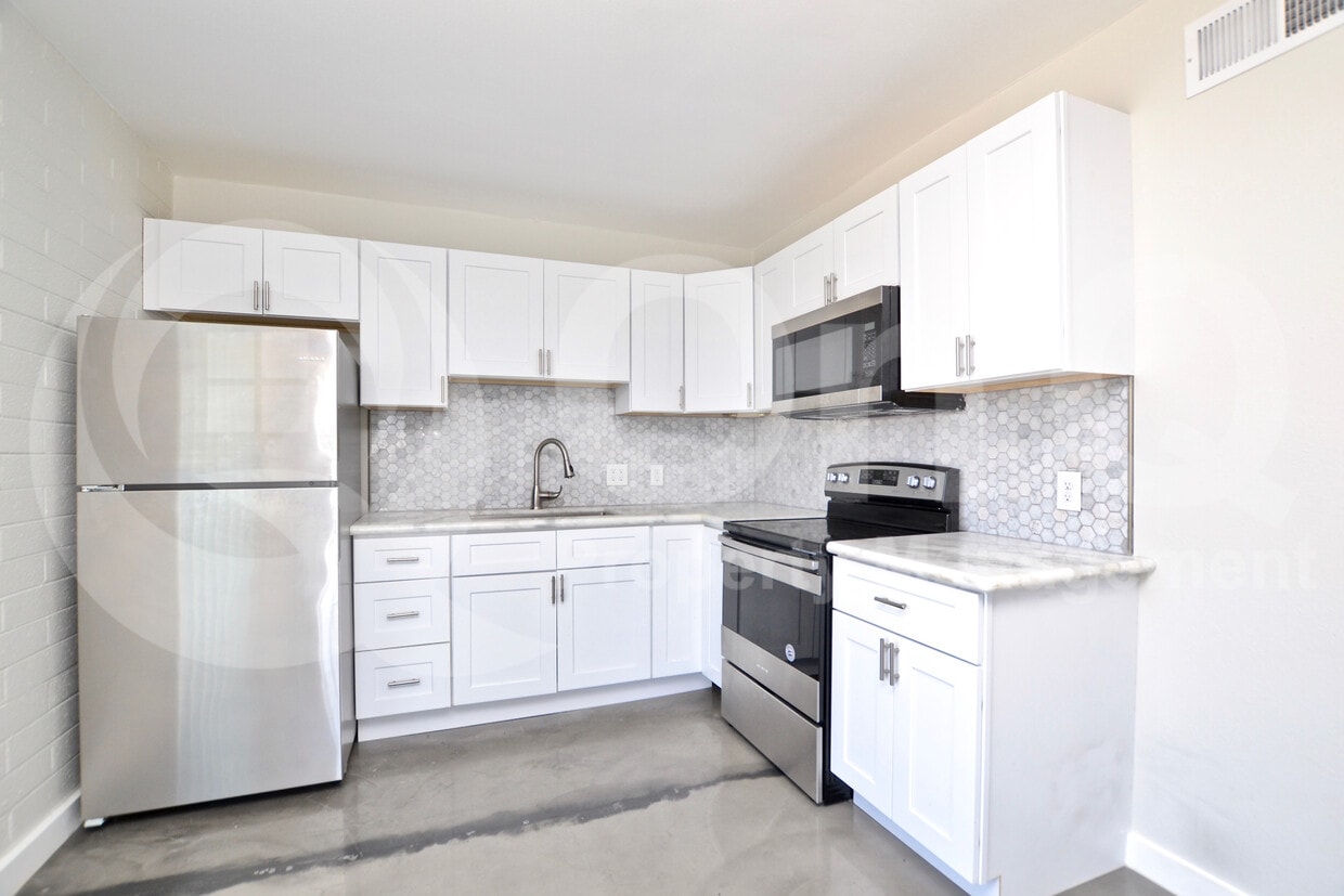 Primary Photo - 402 N 10th St