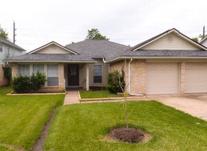Building Photo - 3214 Kempwood Dr