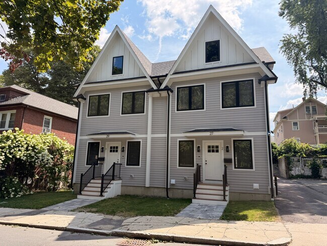 Foto del edificio - 27 Greycliff Rd