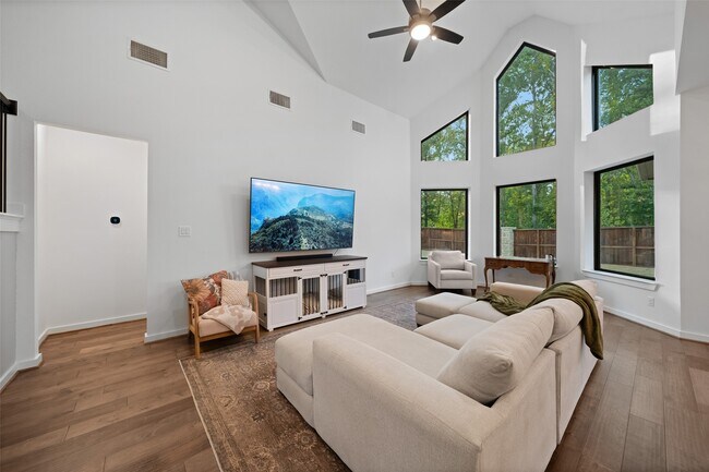 Building Photo - 8207 Boundary Waters Dr