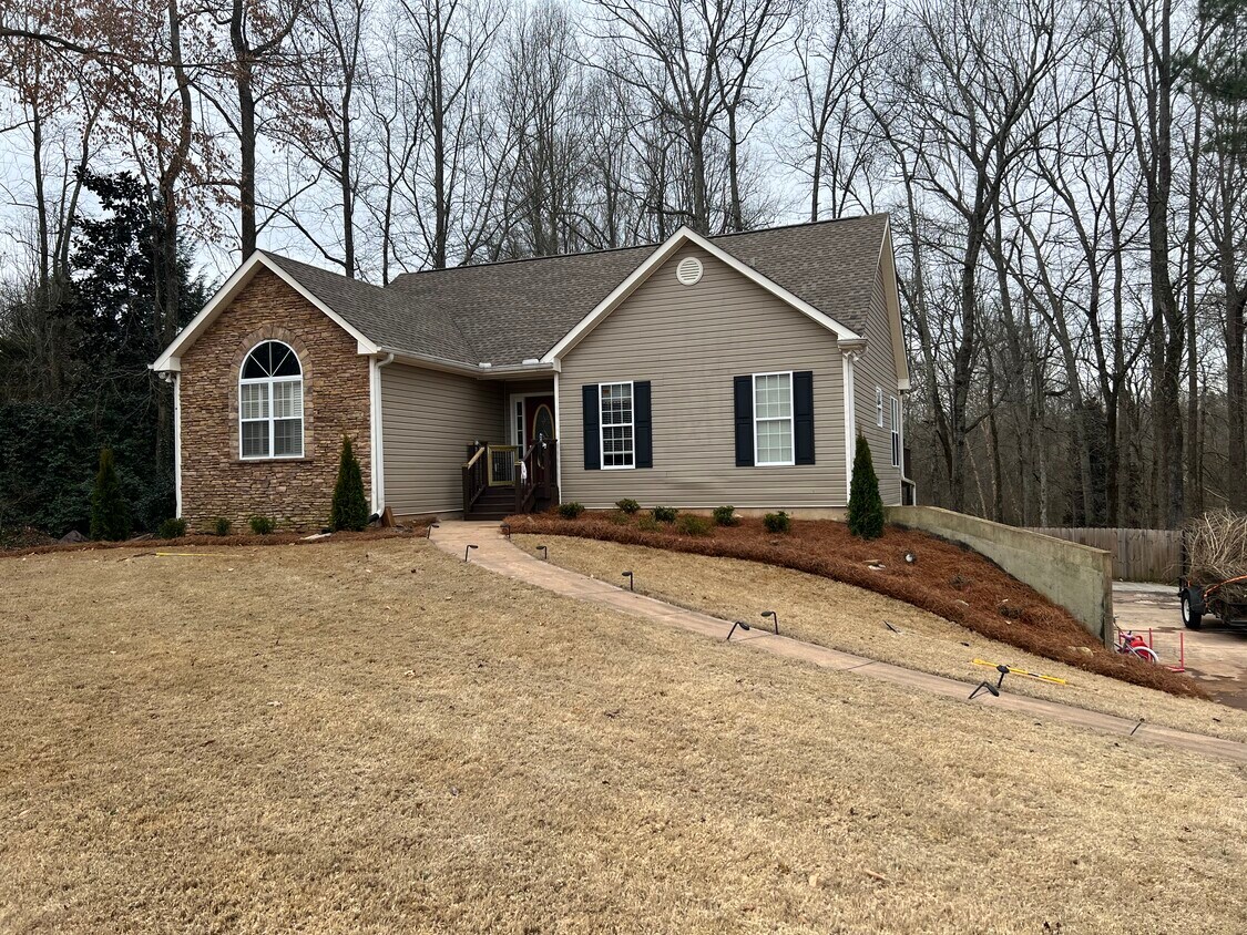 In law suite, separate entrance from main residence. - 7835 Rose Ct