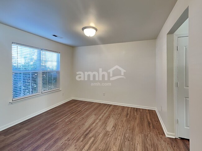 Building Photo - 4437 Esmeralda Drive
