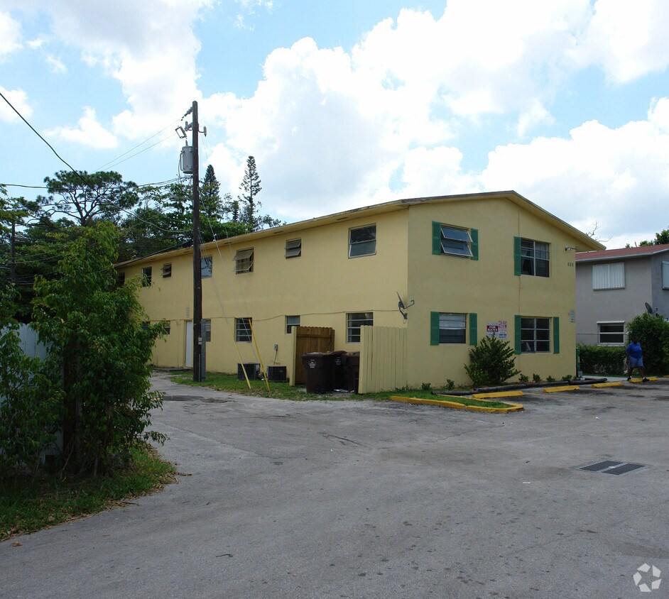Foto del edificio - 608 SW 16th Ave