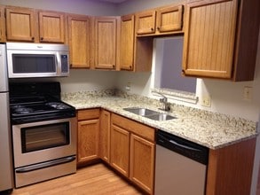 Building Photo - 1624 Aquarena Springs Dr