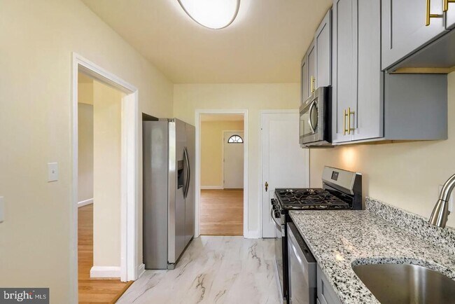 Foto del edificio - 220 Edgewood St