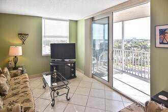 Building Photo - 5500 Bonita Beach Rd SW