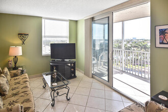 Building Photo - 5500 Bonita Beach Rd SW