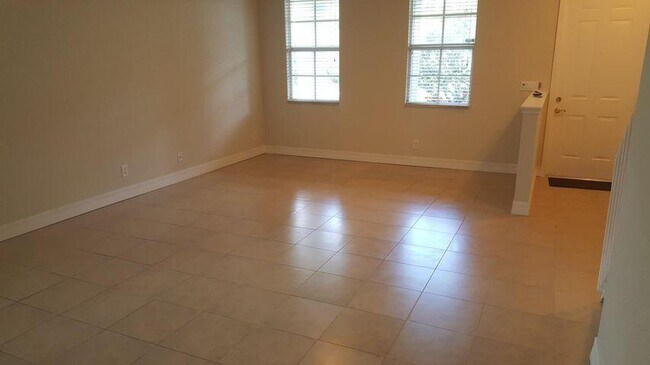 Foto del edificio - 1052 NW 18th Ave