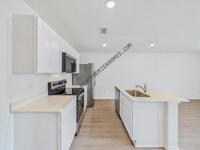 Foto del edificio - 13 Vineyard Dr