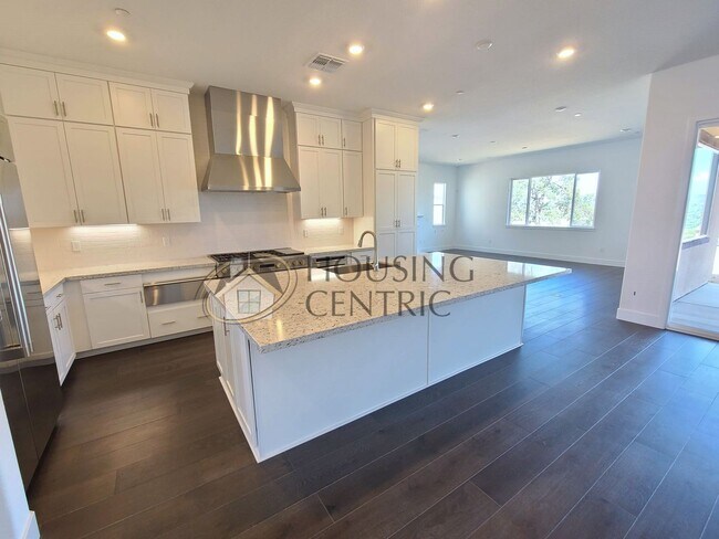 Building Photo - Stunning New Construction Single Story Ren...