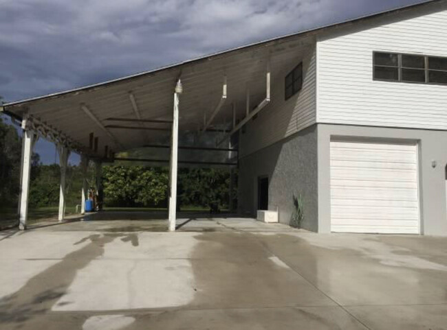 Building Photo - 801 Tilton Rd