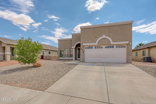 Foto del edificio - 14812 Hunters Grove Ave