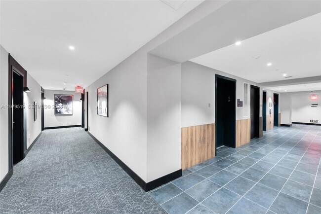 Foto del edificio - 121 NE 5th St