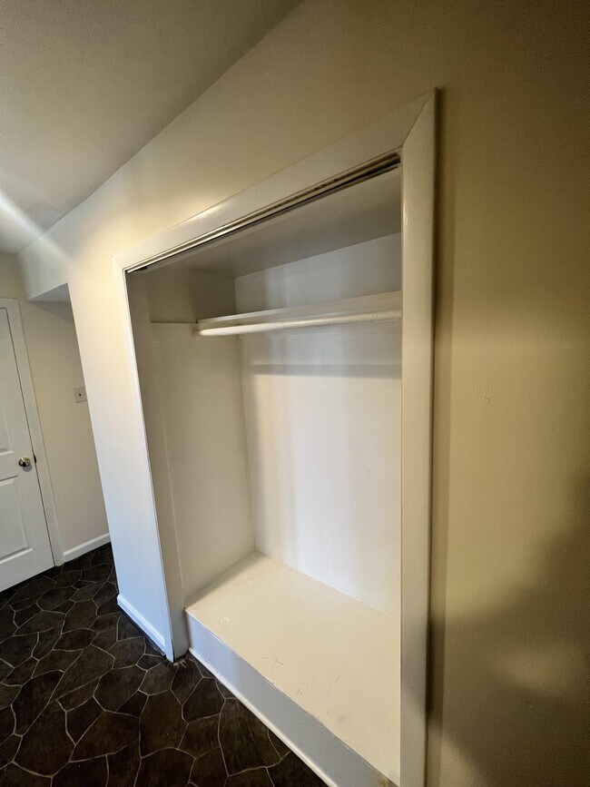 Building Photo - 7244 Donnell Pl