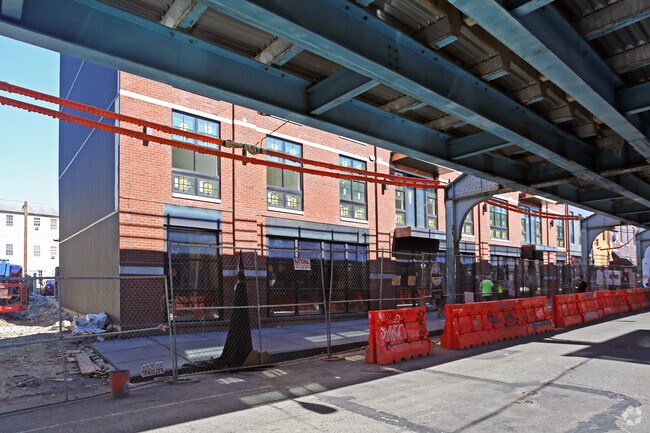 Building Photo - 1232 N Front St