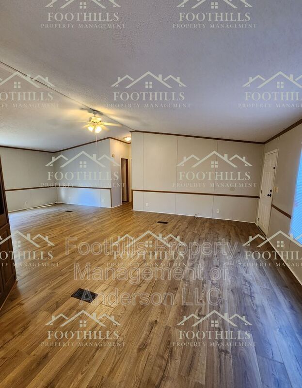 Building Photo - 108 Hickory Forest Dr