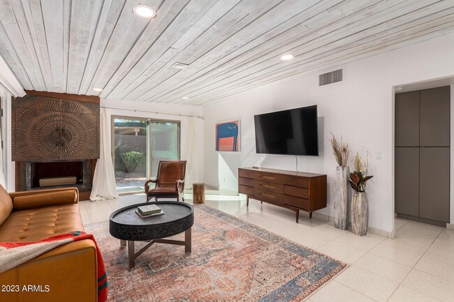 Photo - 5018 N 71st Pl House