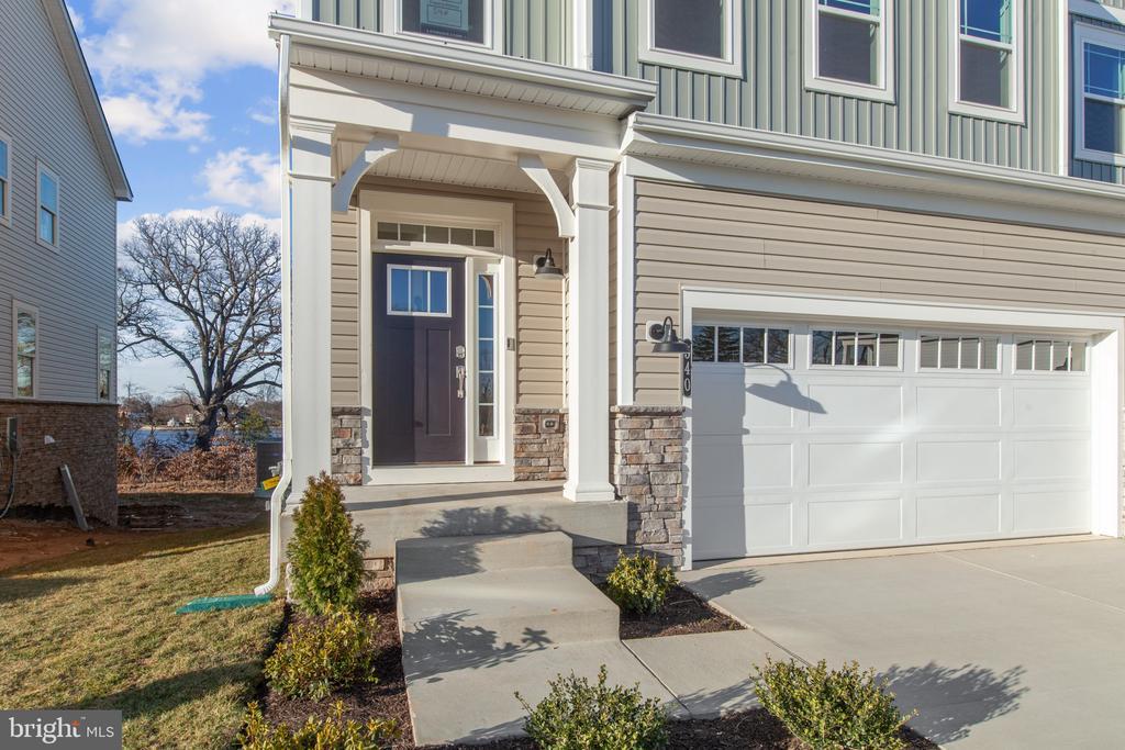 Foto principal - 540 Waters Landing Dr