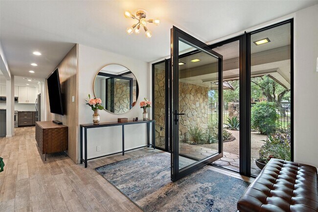 Foto del edificio - 113 Comet